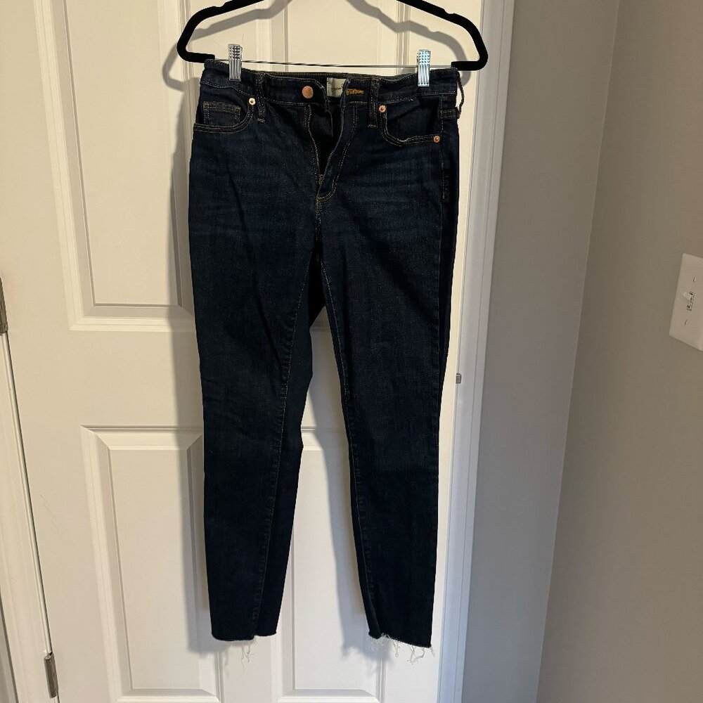 Universal Thread High Rise Skinny Dark Wash Jean - Size 4/27